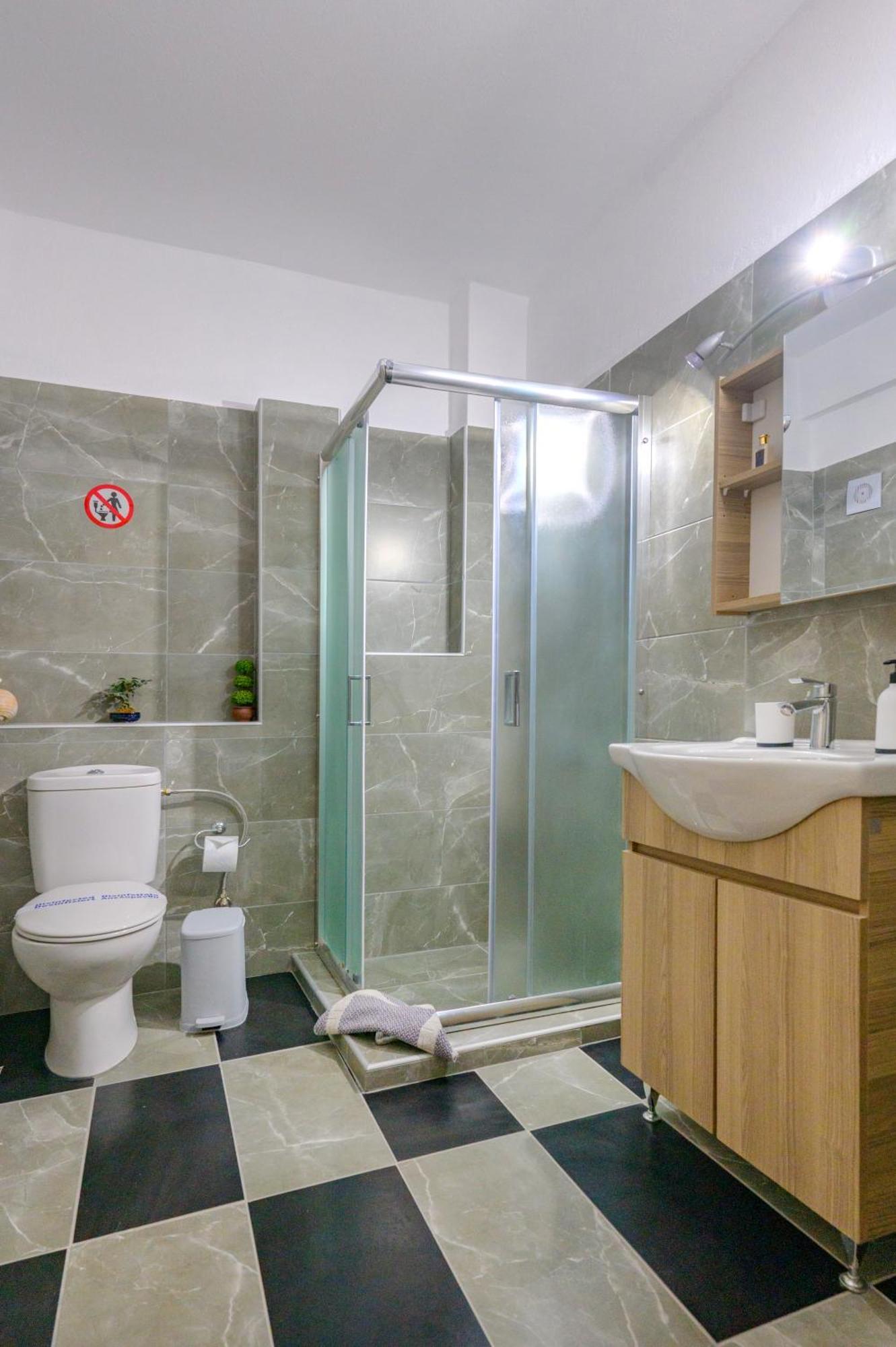 Michael'S Apartment'S Nea Roda Luaran gambar