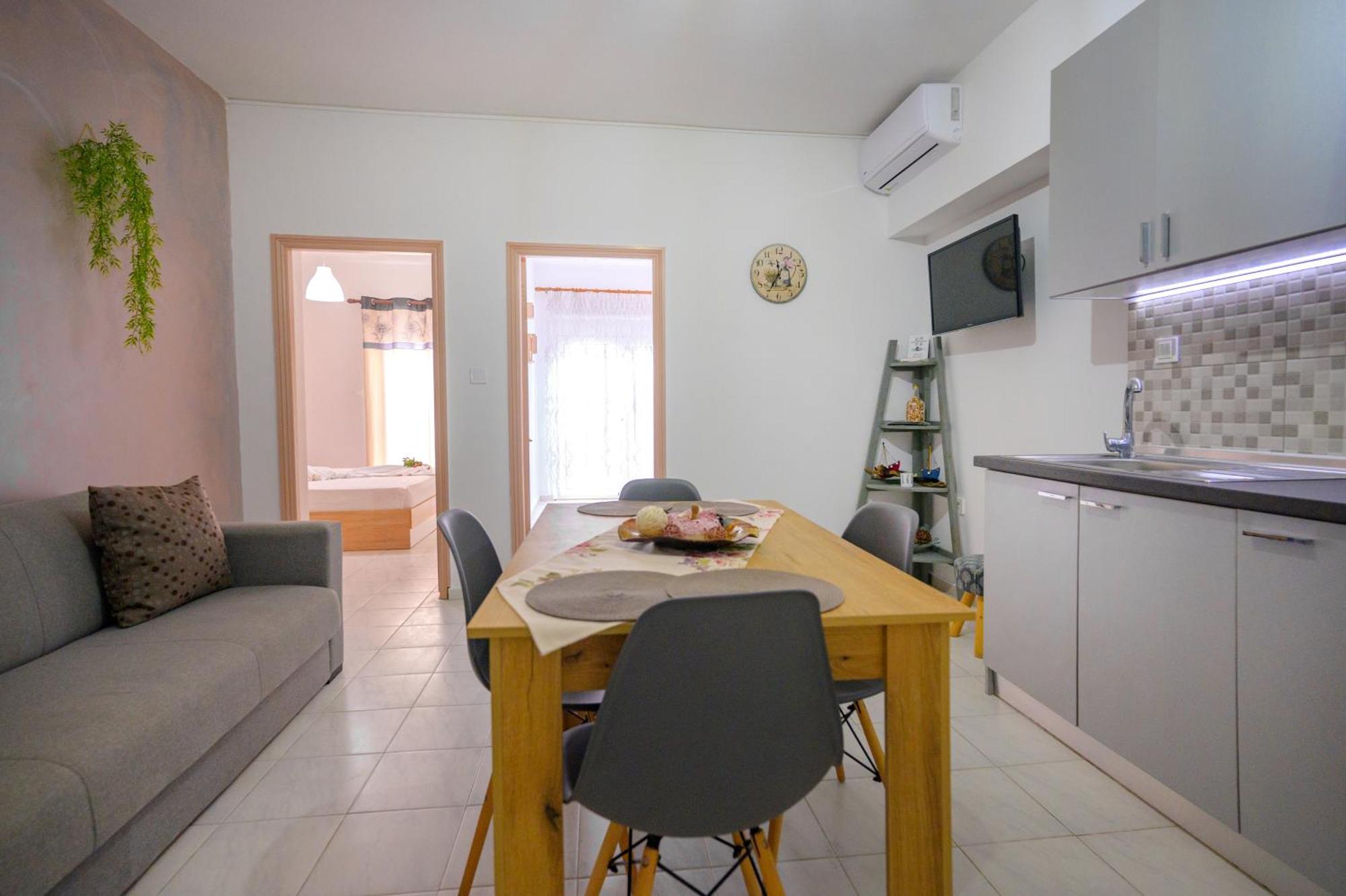 Michael'S Apartment'S Nea Roda Luaran gambar