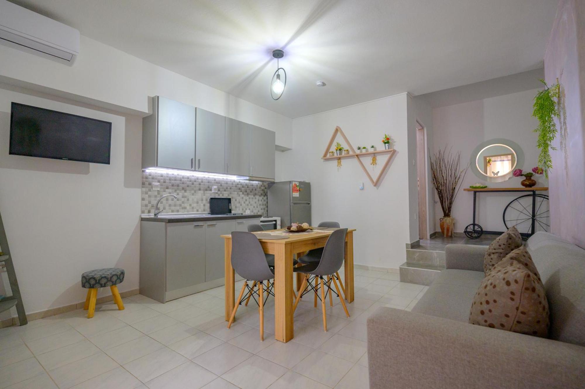 Michael'S Apartment'S Nea Roda Luaran gambar